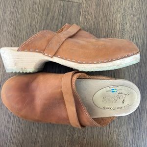 Lotta from Stockholm brown clogs